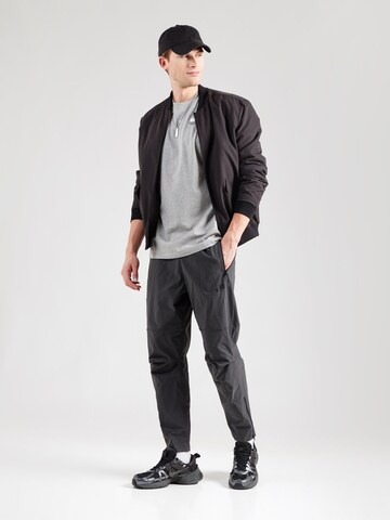 Nike Sportswear Shirt in Grey