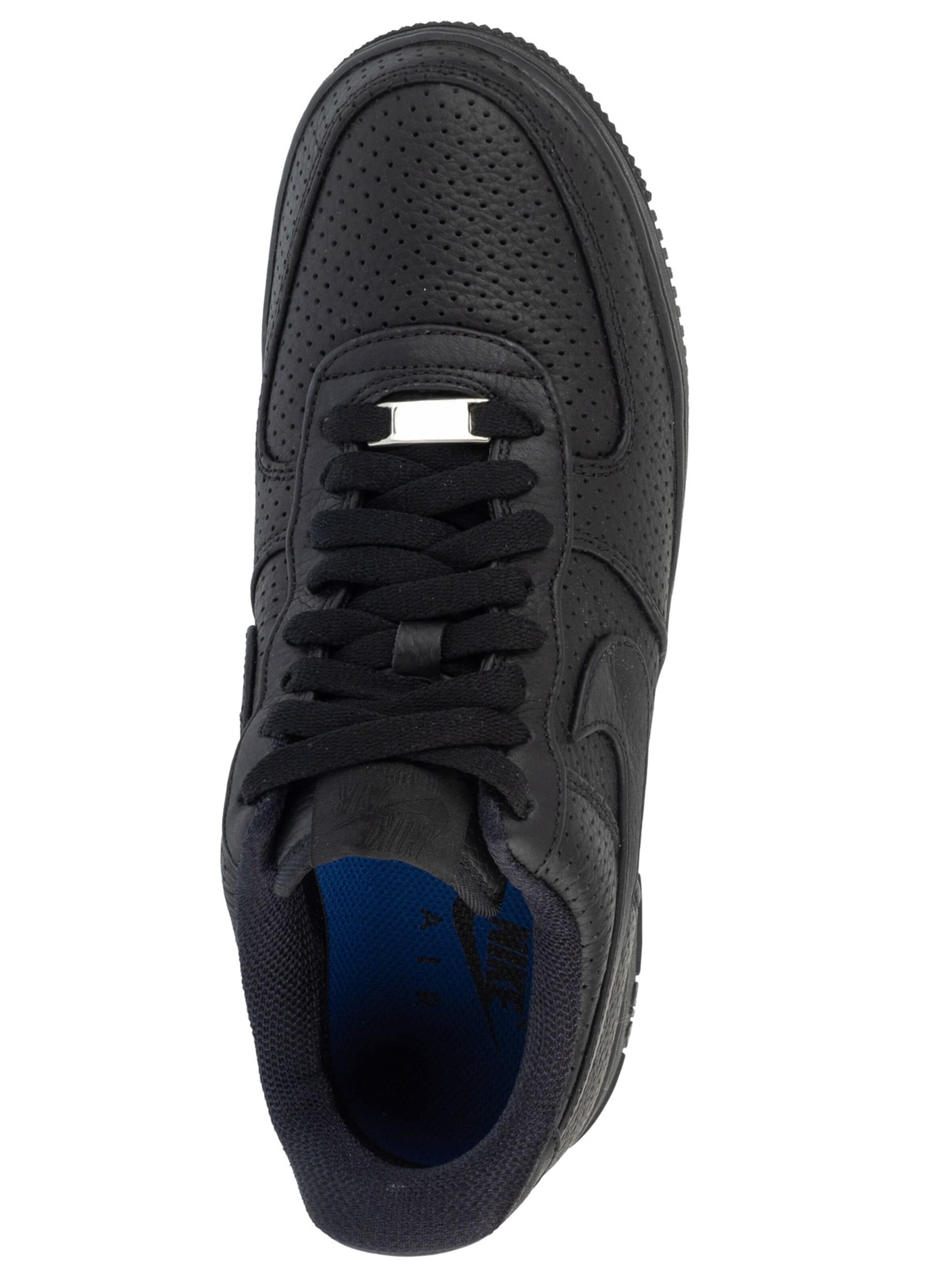 NIKE Sneakers laag 'Nike Air Force 1' in Zwart