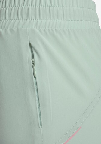 LASCANA ACTIVE Regular Sportshorts in Grün