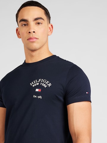 TOMMY HILFIGER - Camisa 'Varsity' em azul