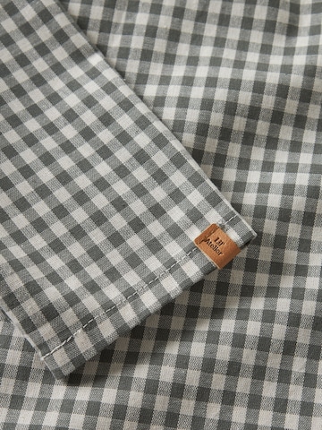Lil'Atelier - Ajuste confortable Camiseta en gris