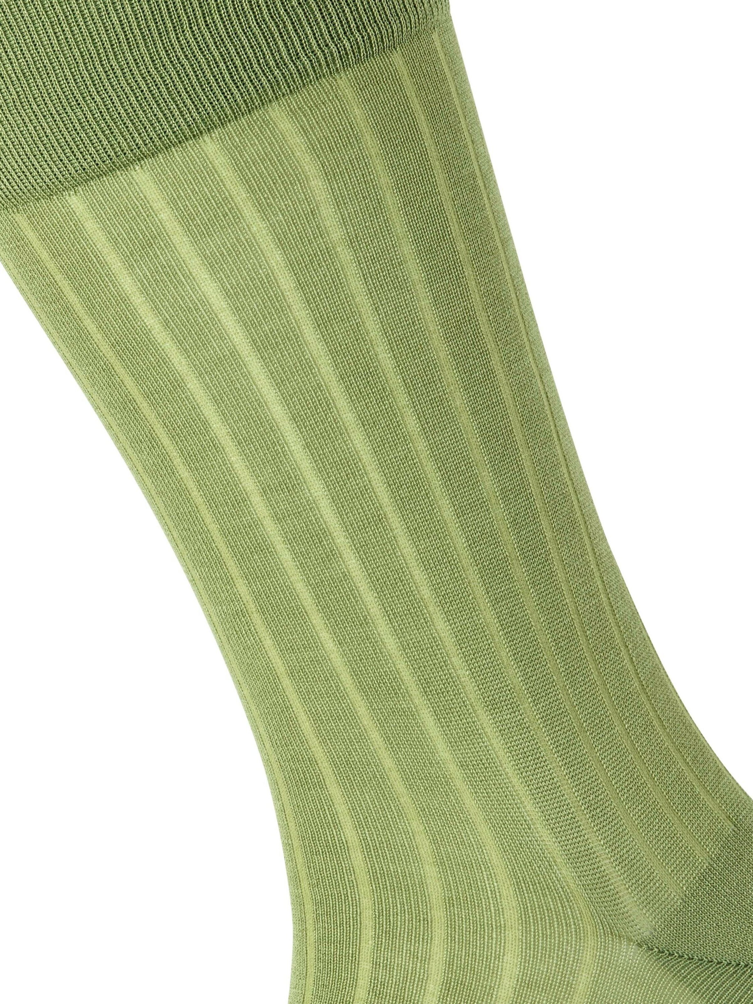 BURLINGTON Socks 'Duke Street' in Green