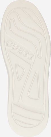 Baskets basses 'Elbina' GUESS en blanc