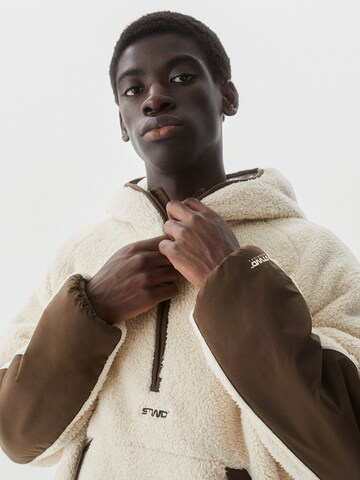 Pull&Bear Jacke in Beige