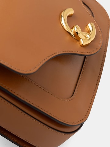 Coccinelle Umhängetasche 'Coccinelle C-Me Calf Handbag Calf Smooth Leather'‌‌‌‌‌‌‌‌ in Braun
