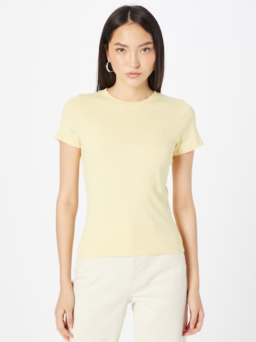 LEVI'S ® - Camisa 'Rib Baby Tee' em amarelo: frente