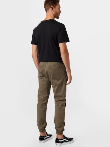 Effilé Pantalon 'Drake' Cotton On en vert