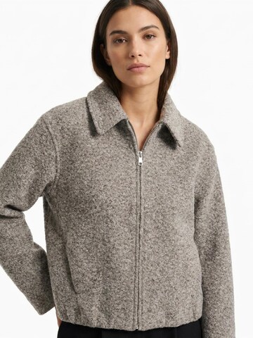 Veste mi-saison Radwa en gris