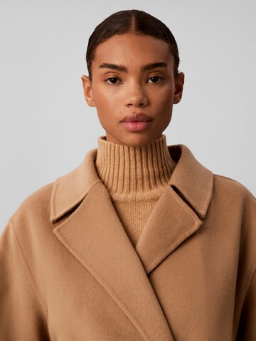 Calvin Klein Between-season jacket in Brown