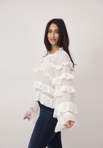 CHERRY KOKO Blouse in Wit