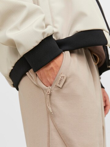 Effilé Pantalon JACK & JONES en beige