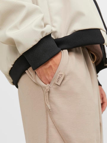 Effilé Pantalon JACK & JONES en beige