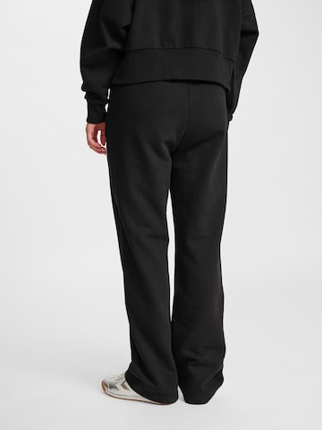 Hummel Loose fit Trousers in Black