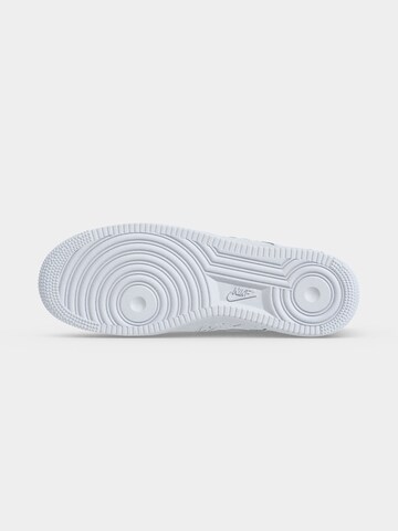 Nike Sportswear Tenisky 'Air Force 1 '07' – bílá