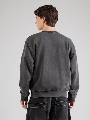 ALPHA INDUSTRIES Sweatshirt i svart