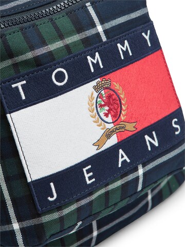 Tommy Jeans Backpack 'Archive Flag Badge' in Green