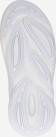 ADIDAS ORIGINALS Matalavartiset tennarit 'Ozelia' värissä valkoinen