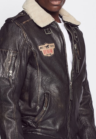 MUSTANG Tussenjas in Bruin