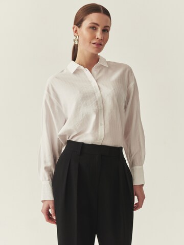 TATUUM Blúz 'NAYA' - fehér: elől