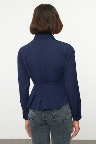 Trendyol Bluse i blå
