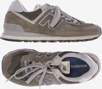new balance Sneakers & Trainers in 40 in Green: front