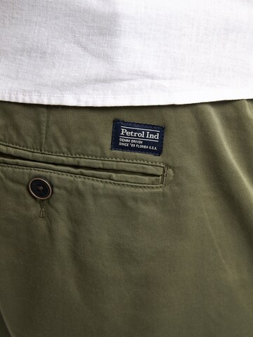 regular Pantaloni chino 'Waveview' di Petrol Industries in verde