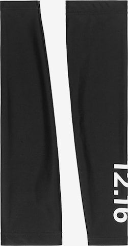 Twelvesixteen 12.16 Leg Warmers in Black: front