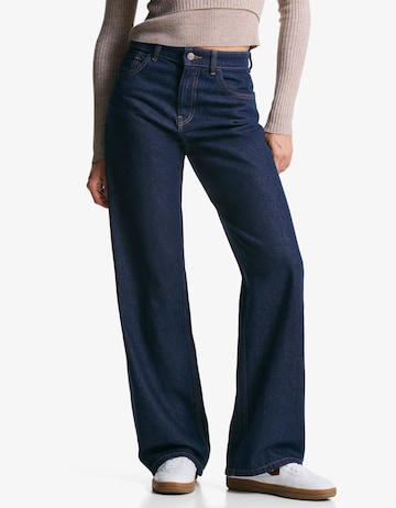 Wide leg Jeans de la Bershka pe albastru: față