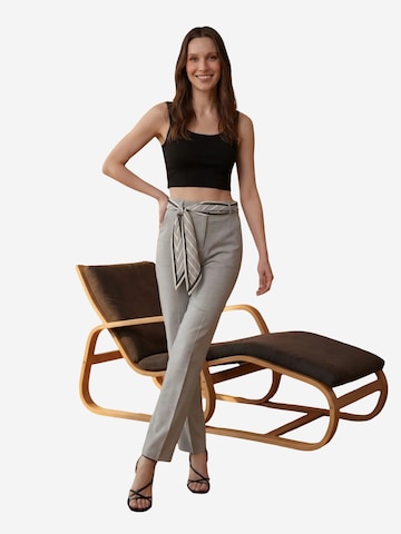 Regular Pantalon à plis 'Hose' My fashion en gris