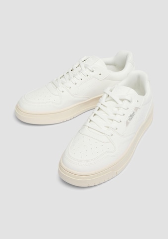 s.Oliver Sneakers in Weiß