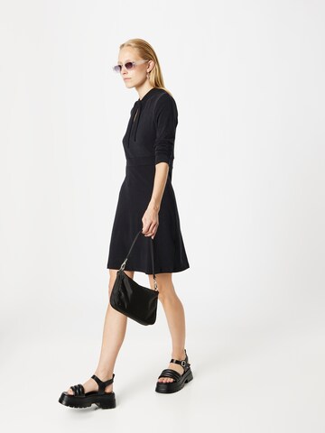 Robe 'Lisann' ABOUT YOU en noir