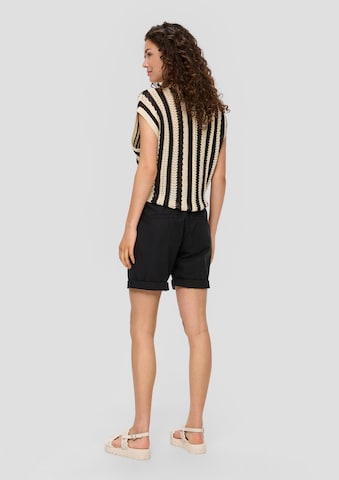 regular Pantaloni di s.Oliver in nero