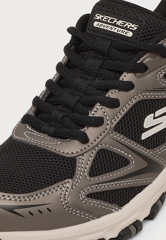 SKECHERS Низкие кроссовки 'HILLCREST-HAMPTON' в Черный