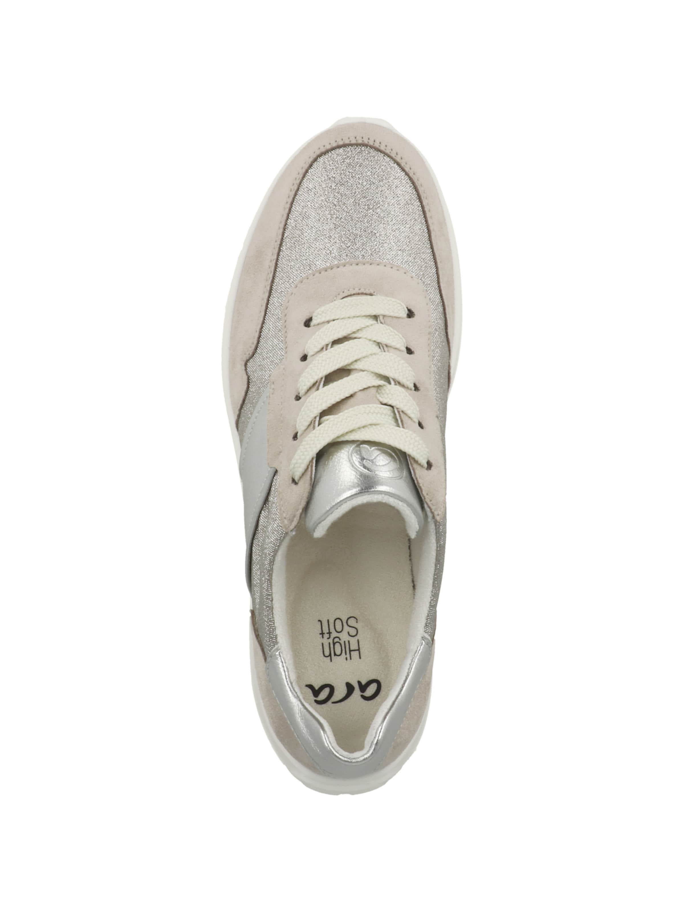 Baskets basses ARA en beige