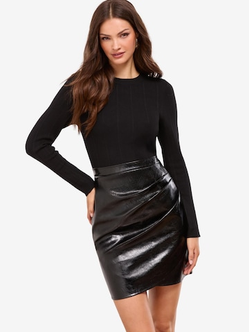 Robe Lipsy en noir : devant