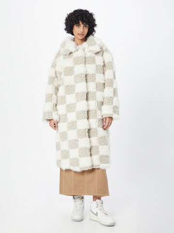 Monki Wintermantel in Beige: voorkant