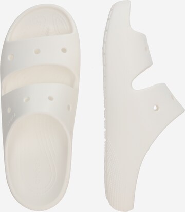 Crocs Pantofle 'Classic v2' – bílá