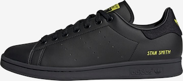 Baskets basses 'Stan Smith' ADIDAS ORIGINALS en noir : devant