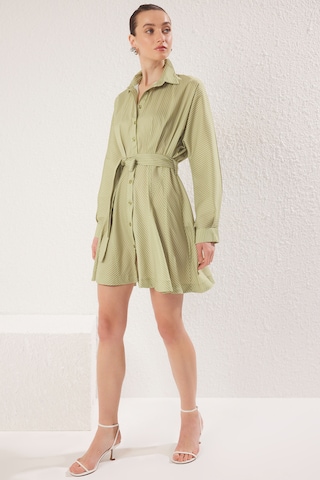 Rochie tip bluză de la Trendyol pe verde