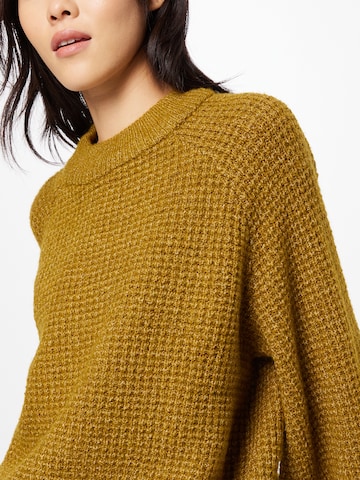 Monki Sweater in Beige