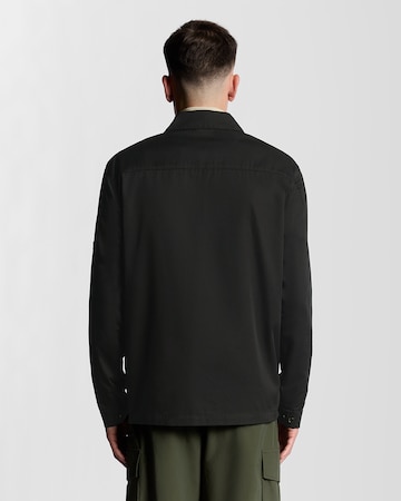 Coupe regular Chemise Lyle & Scott en noir