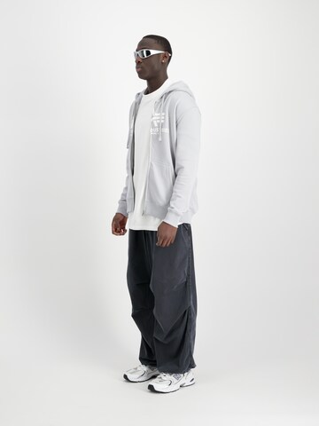 Veste de survêtement ALPHA INDUSTRIES en gris