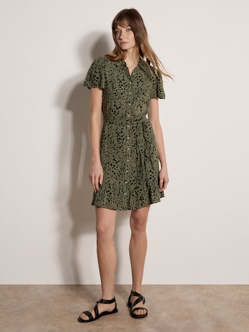 Robe ' ' Apricot en vert