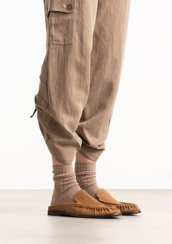 Chaussure basse SACHA en marron