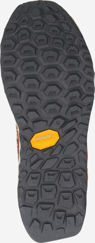 new balance حذاء للركض 'Hierro V6' بلون برتقالي