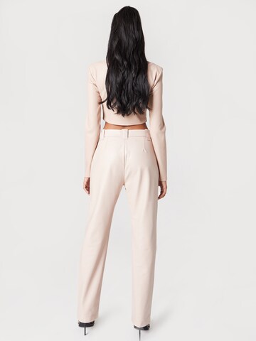 Regular Pantalon 'Franca' Katy Perry exclusive for ABOUT YOU en rose