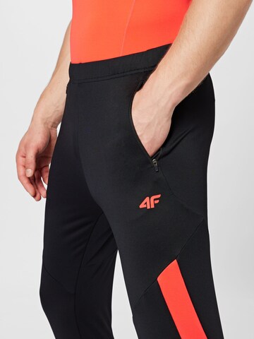 4F Slimfit Spodnie sportowe w kolorze czarny