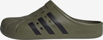 Claquettes / Tongs 'Adilette' ADIDAS SPORTSWEAR en vert : devant