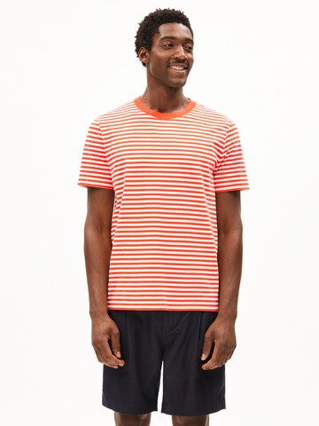 T-Shirt ARMEDANGELS en beige : devant