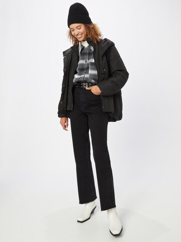 ONLY Between-Season Jacket 'AMY' in Black